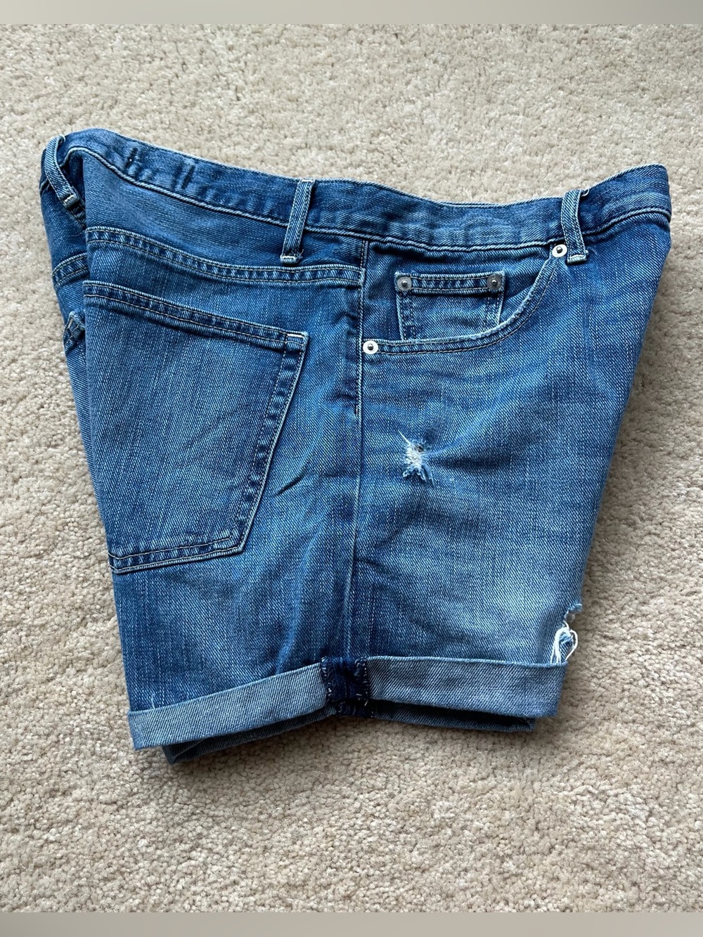 ⭐️GAP Sexy Boyfriend Cuffed Distressed Cotton Blue Jean Shorts - Size 27 - VGUC - Picture 6 of 9